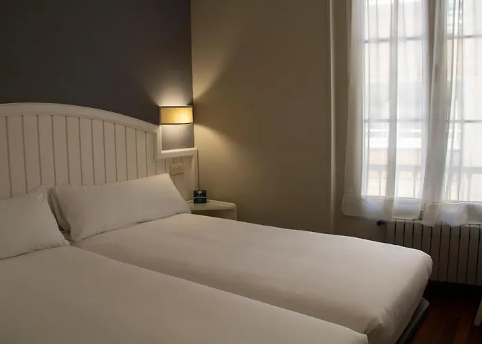 Guest house Alda Miramar 3*